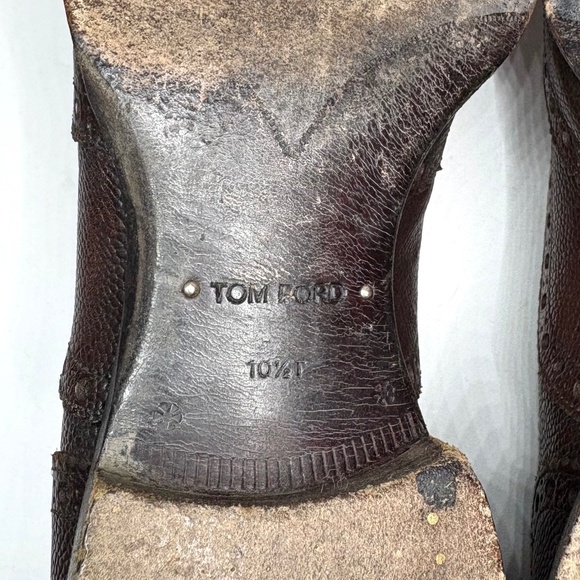Tom Ford Dark Brown Wingtip Brogue Dress Shoes | 10.5 - Picture 11 of 13